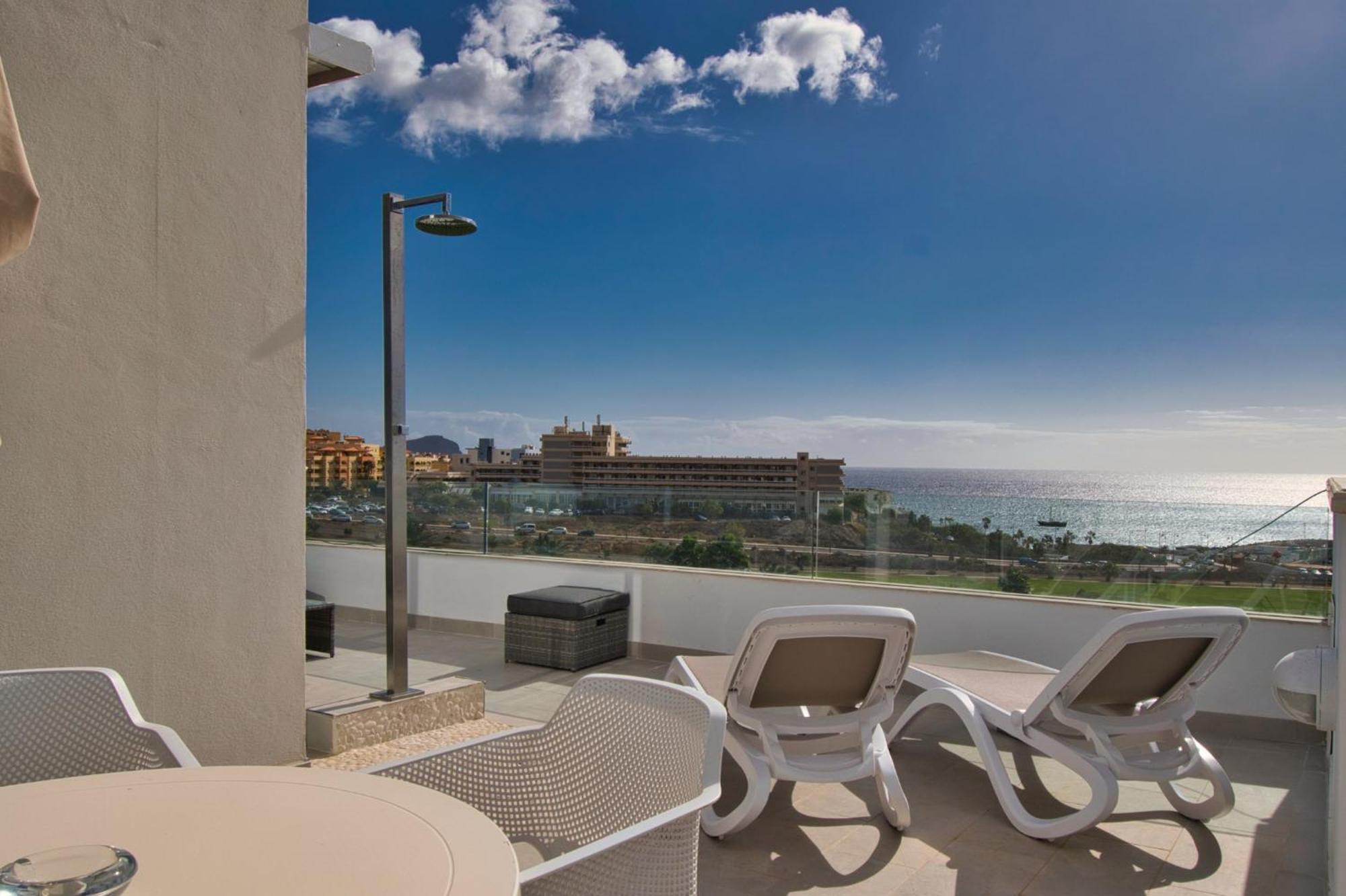 Amarilla Golf Villas-Lovely Complex-Amazing View Сан Мигель Экстерьер фото